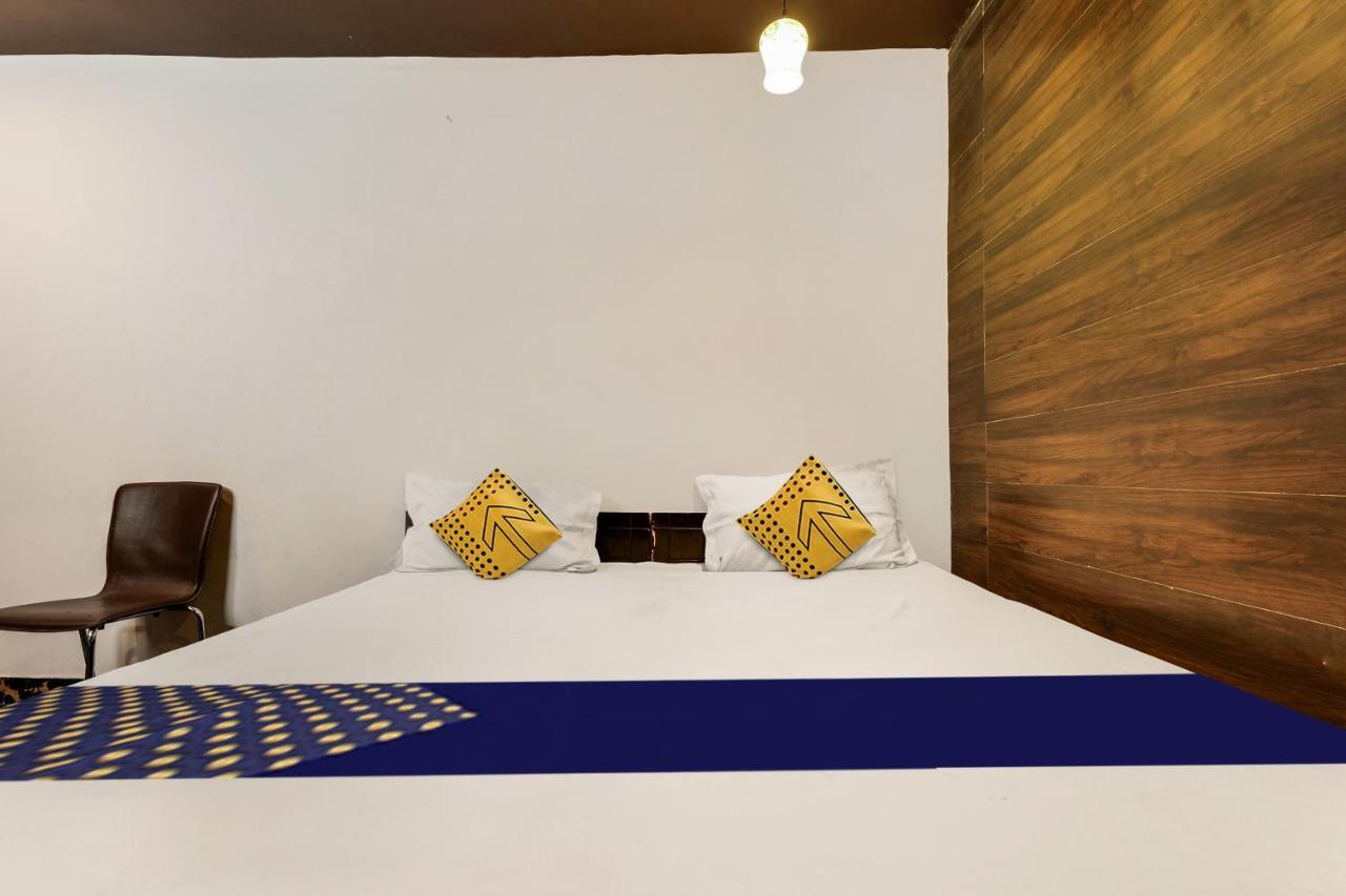 Oyo Flagship 81486 Hotel Mahalaxmi Guesthouse Nové Dillí Exteriér fotografie