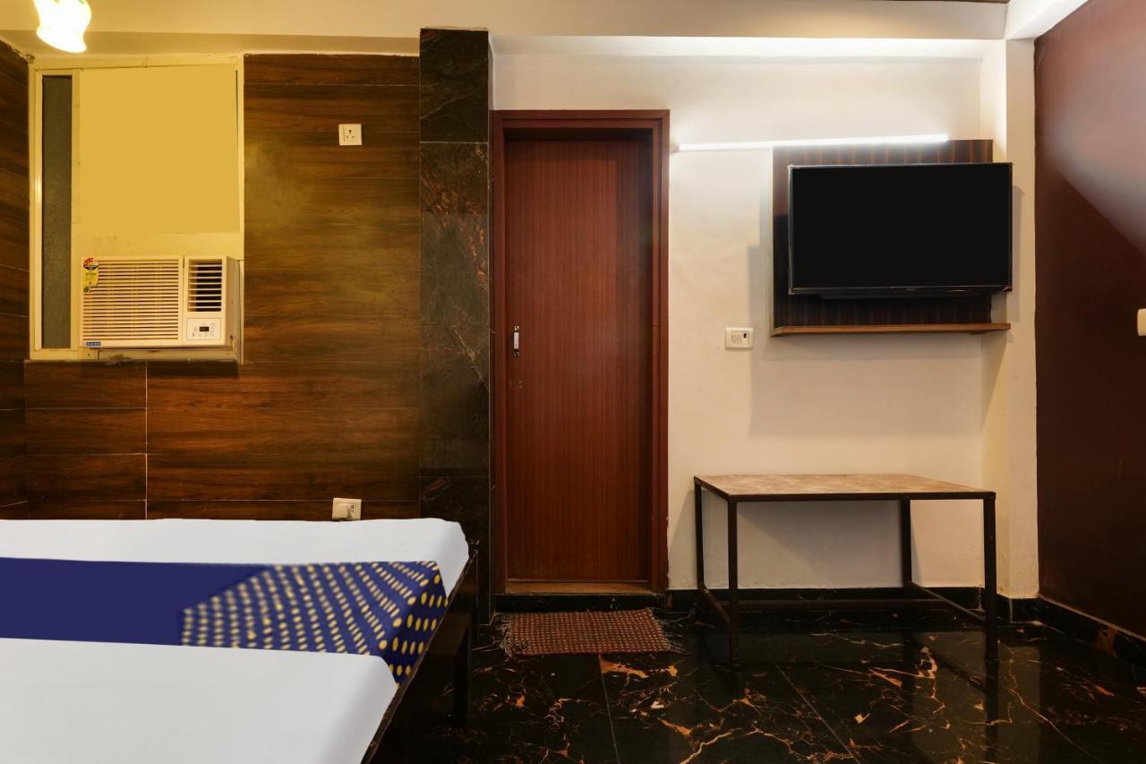 Oyo Flagship 81486 Hotel Mahalaxmi Guesthouse Nové Dillí Exteriér fotografie